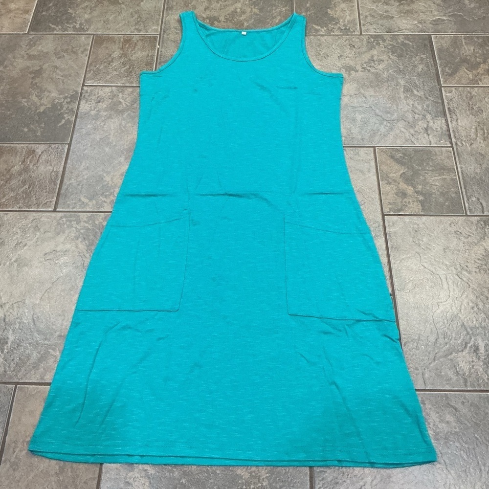 💰Make an offer, bundle and save💰 Teal Sleeveless Dress with Pockets